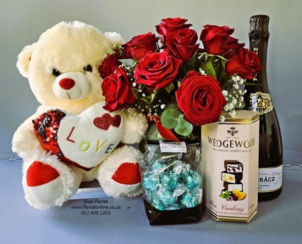 Roses, chocolates and more love crate