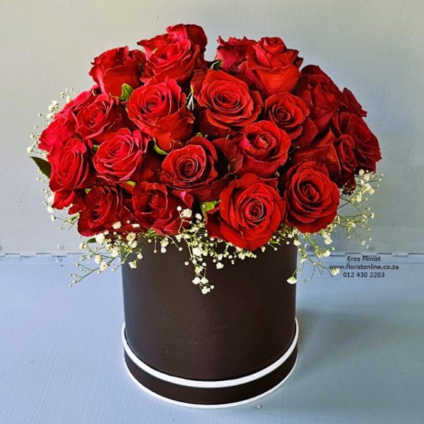 40 red roses in hatbox